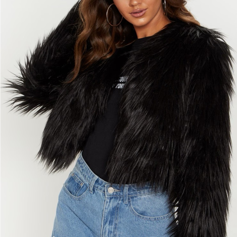PRETTYLITTLETHING LIDDIE BLACK FAUX FUR SHAGGY CROPPED JACKET